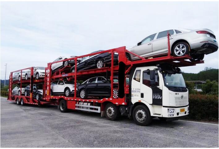 泉州到西林县轿车托运